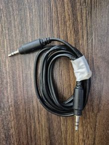 3.5mm auxiliary (AUX) audio cable