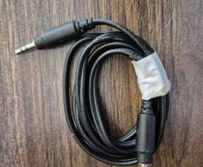 3.5mm auxiliary (AUX) audio cable