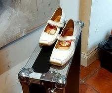 Pierre Cardin Flats