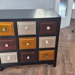 Multidrawer sidetable