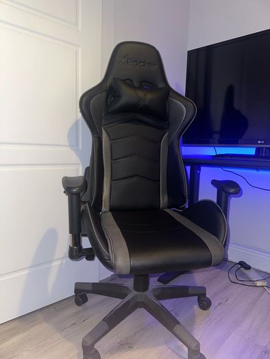 Gaming chair and desk