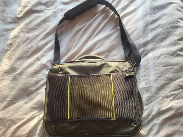 Samsonite 4Mation 3-Way 16" Olive / Yellow Shoulder laptop bag