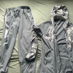 mens Nike tracksuit