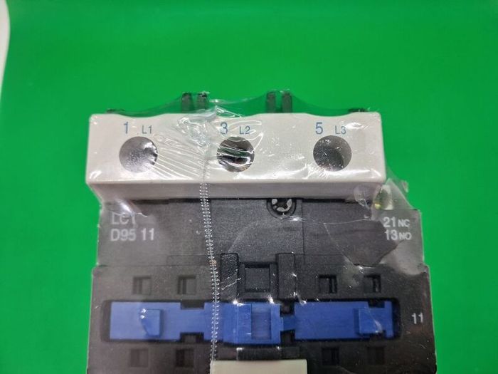 Postage - LC1 D5011 80A 600V 3P Telemecanique Contactor
