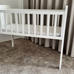 Baby Bed Mothercare Hyde Crib with mattress (Newborn to up to 1.5 years)