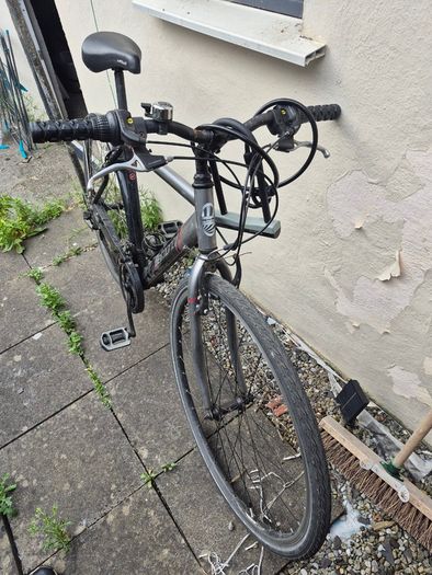 Hybrid City Bike