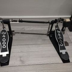 DW 4000 Double bass pedal