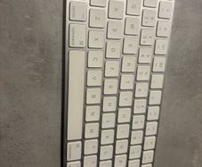 Apple Magic Keyboard lightning version