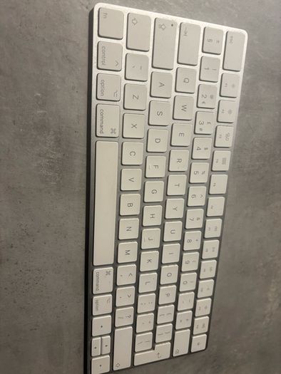Apple Magic Keyboard lightning version