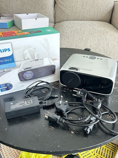 Projector- Philips - NeoPix Ultra 2