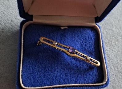 Vintage 9ct gold amethyst brooch