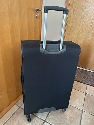 Large Black Samsonite Suitcase