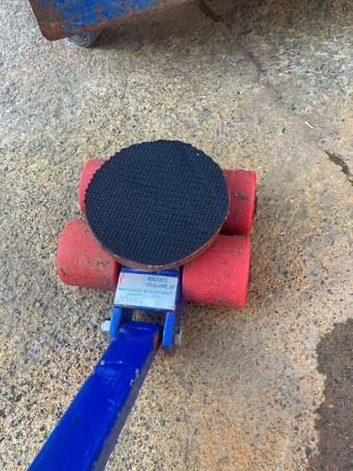 Machine Moving Skates set