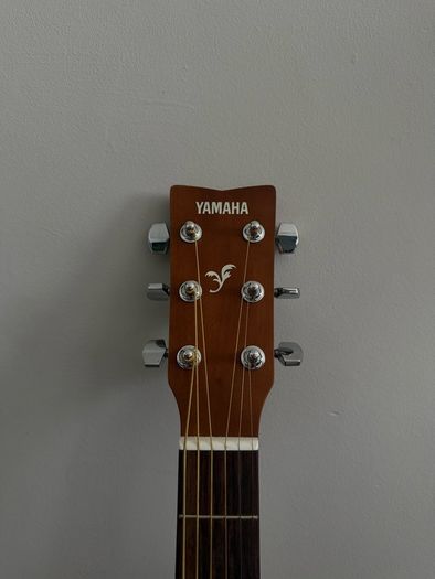 Yamaha acoustic guitar