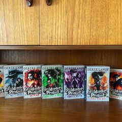 Skulduggery Pleasant Bundle - 6 books+