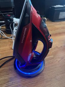 Morphy Richards Easycharge Cordless Steam Iron