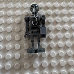 Lego 2-1B Medical Droid