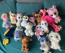 Lot of TY Beanie Babies / Stuffed Animals