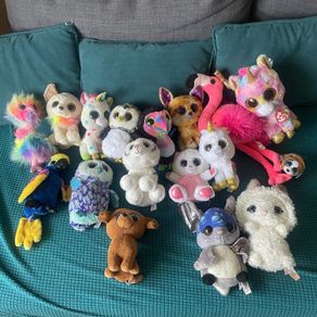 Lot of TY Beanie Babies / Stuffed Animals