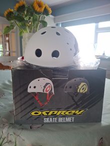 XS childs skate helmet