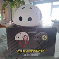 XS childs skate helmet