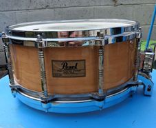 Pearl Freefloating Snare