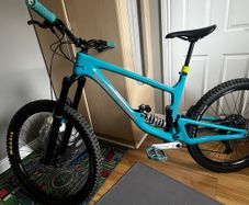 Nukeproof 2023 size XL