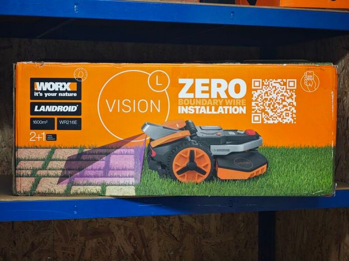 Sale!! Worx Landroid Vision L1600 WR216E Robot Mower - Complete Kit!
