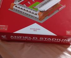 liverpool lego set - anfield stadium (new never opened)