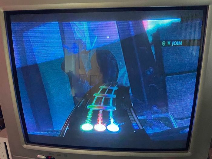 dj hero plus x box 360, with 2 dj hero disc