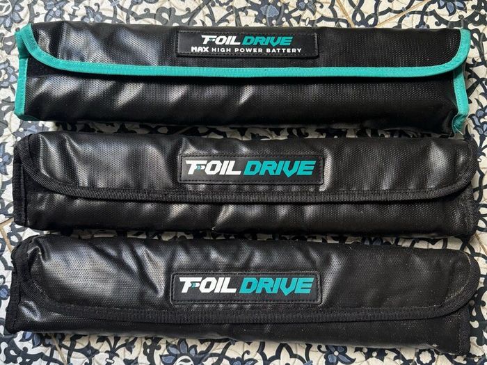 Foil Drive Max Assist with 3 Batteries