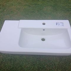 New unused Bathroom Sinks