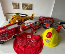fireman sam fire engine and fire helmet bundle
