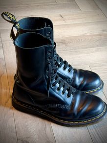 Dr. Martens 1490 Leather Boots UK 7 (EU 41)