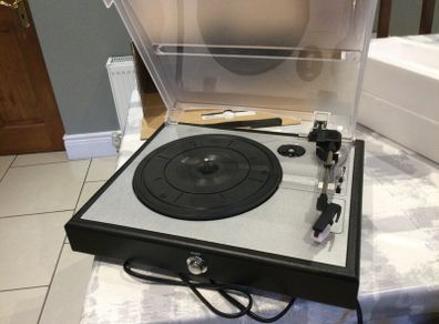 Turntable - Tevion USB. - If interested,  please make an offer.