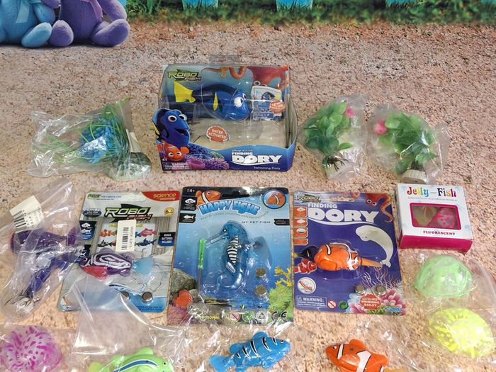 Finding Dory bundle - Robo Fishes Jellyfishes Robo Seahorse Aqua Plants RF102