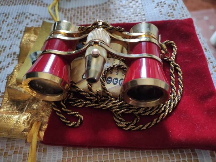 Binoculars