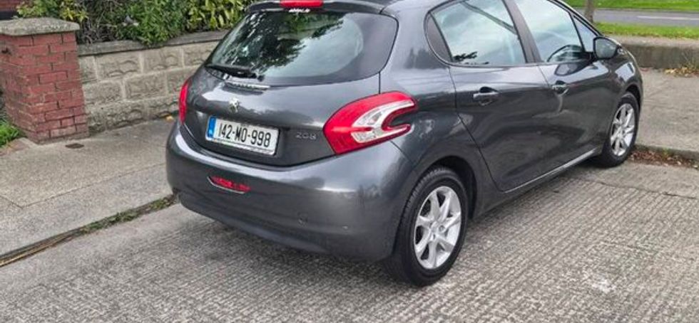 Peugeot 208 1 litre 2014