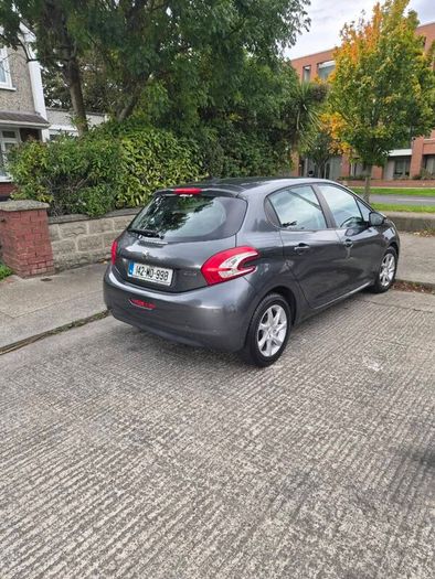 Peugeot 208 1 litre 2014
