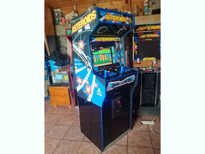 Arcade Cabinet Machine