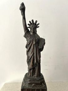 Vintage A.C. Rehberger Chicago Statue of Liberty