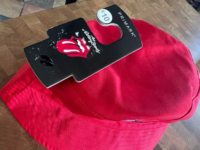 Rolling Stones bucket hat NWT
