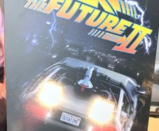 Hot Toys Dr. Emmet Brown 1/6 scale Sideshow Exclusive