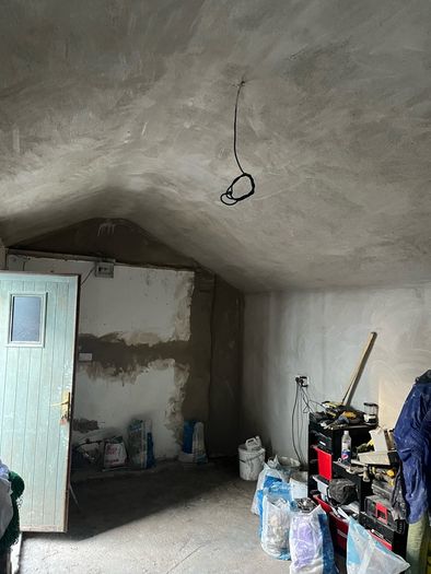 Plasterer available