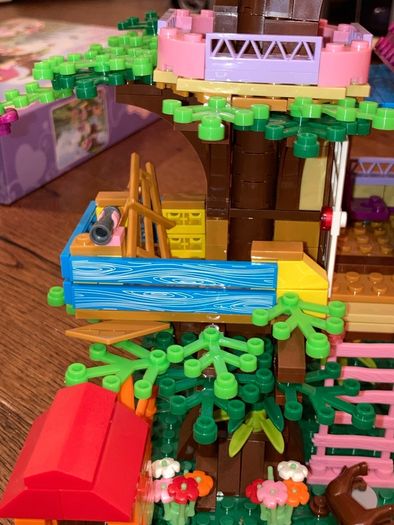 Dreamcity tree house