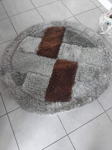 round rug