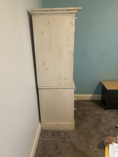 wardrobe