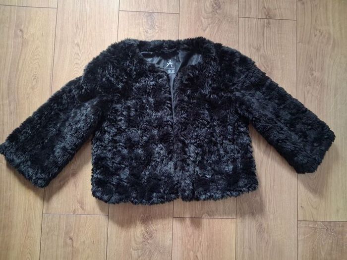 Black Faux fur crop jacket