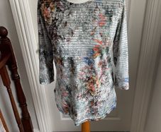 Ladies Top  Bicalla Size Medium