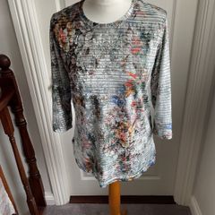 Ladies Top  Bicalla Size Medium